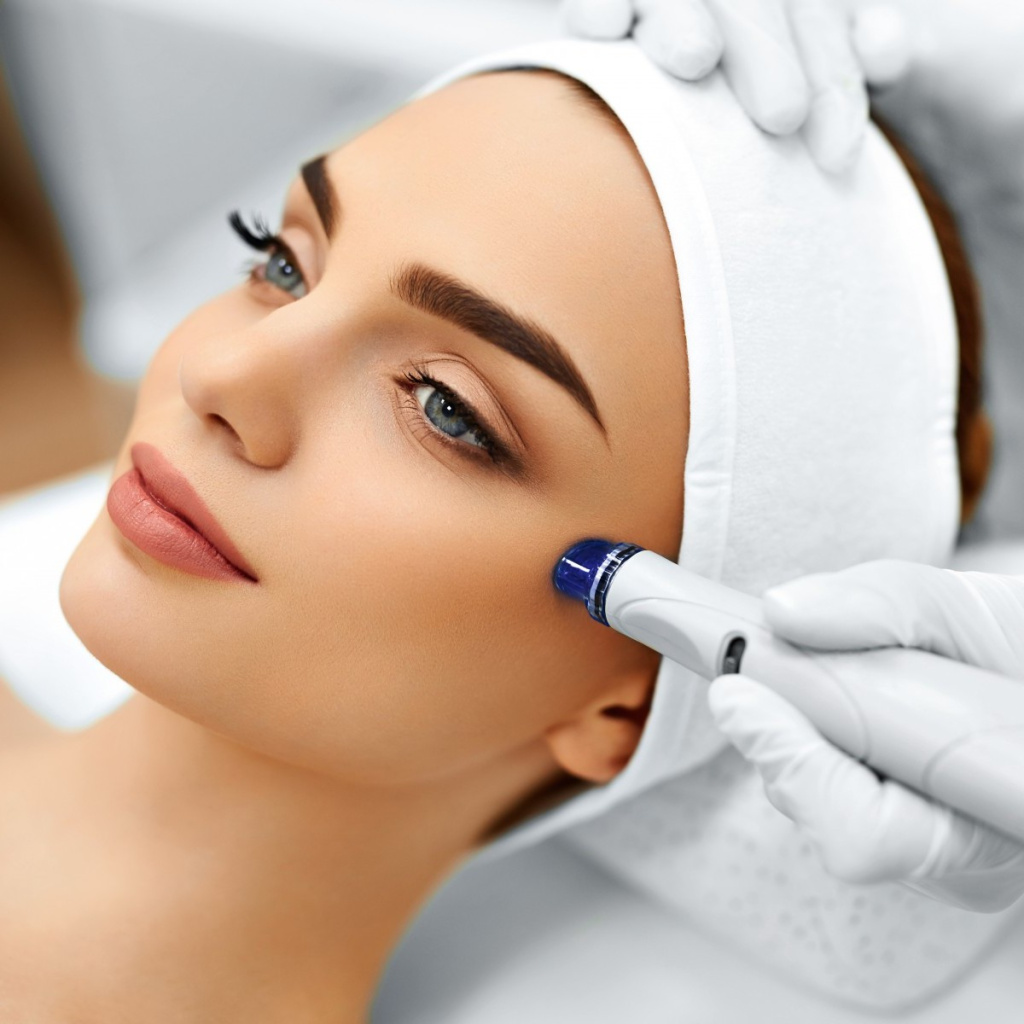 hydrafacial.jpg hydrafacial.jpg